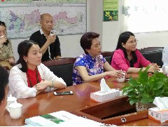 2017-05-09 世界會邑商會領導出席兄妹商會英德市女企業(yè)家協會成立大會並拜訪英德市政府